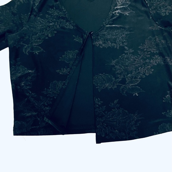 Vintage short cardigan/ small/ light weight - Picture 3 of 9